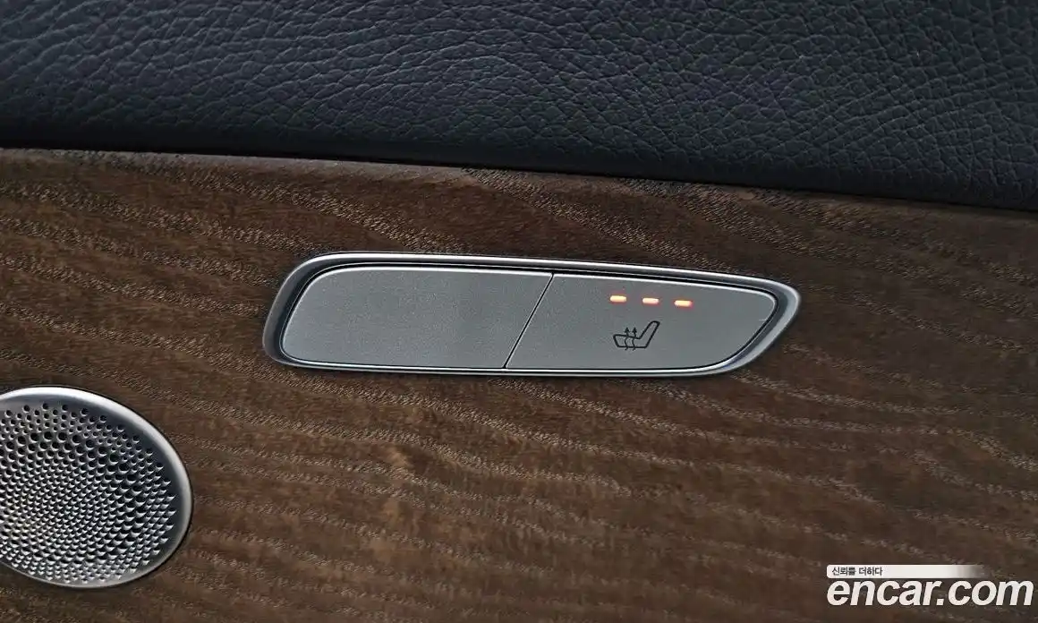 Mercedes-Benz E-Class 2021 2.0 Автомат в Москве № 194149, фото 17