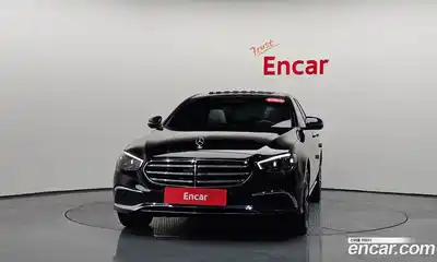 Mercedes-Benz E-Class 2021 2.0 Автомат в Москве № 194149, миниатюра 2