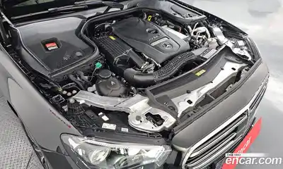 Mercedes-Benz E-Class 2021 2.0 Автомат в Москве № 194149, миниатюра 5