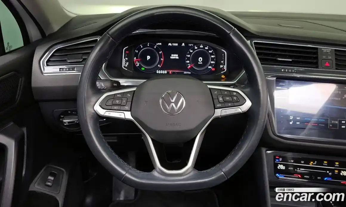 Volkswagen Tiguan 2023 2.0 Автомат в Москве № 198969, фото 13