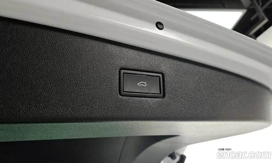 Volkswagen Tiguan 2023 2.0 Автомат в Москве № 198969, фото 20