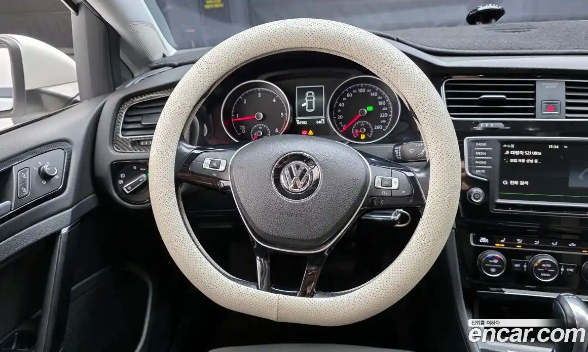 Volkswagen Golf 2016 2.0 Автомат в Москве № 199258, фото 13