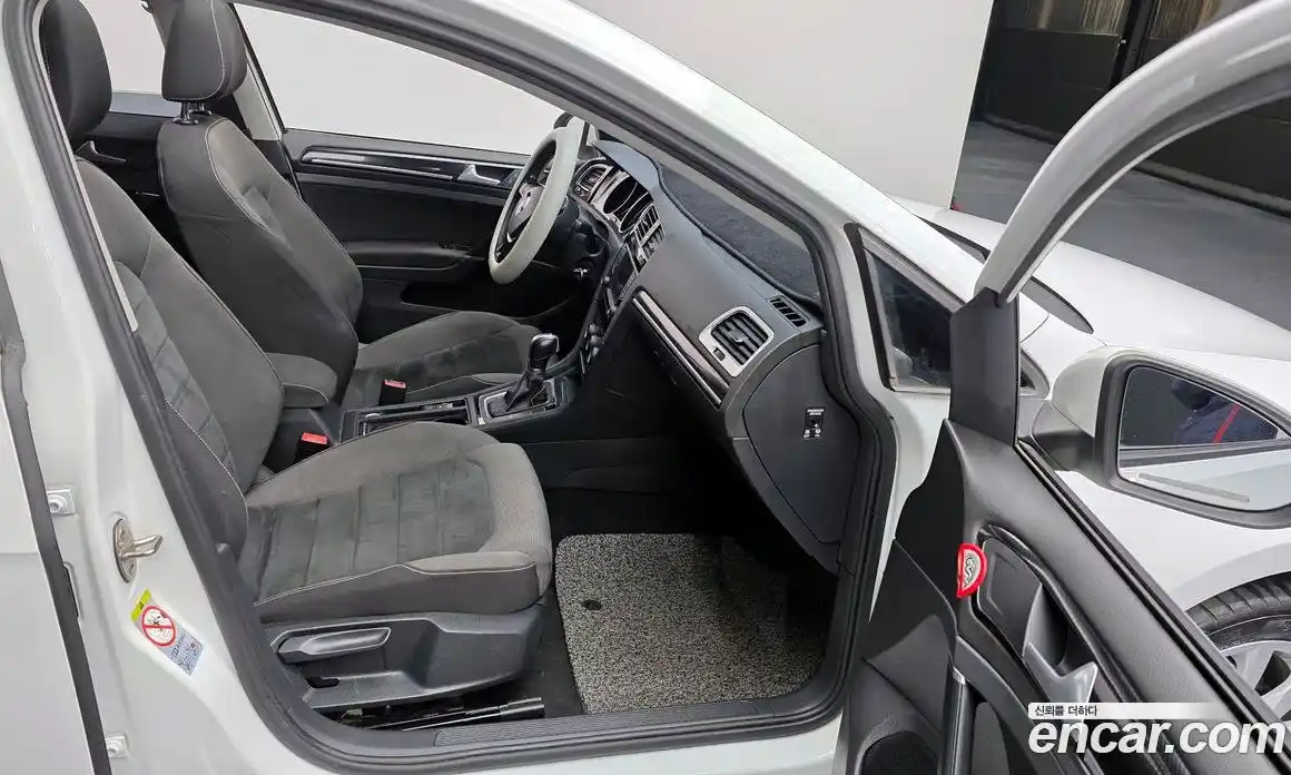 Volkswagen Golf 2016 2.0 Автомат в Москве № 199258, фото 10