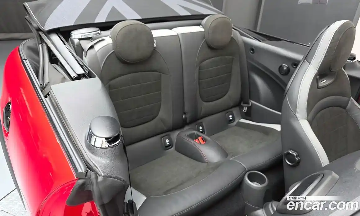 Mini Cooper Convertible 2023 2.0 Автомат в Москве № 220012, фото 12