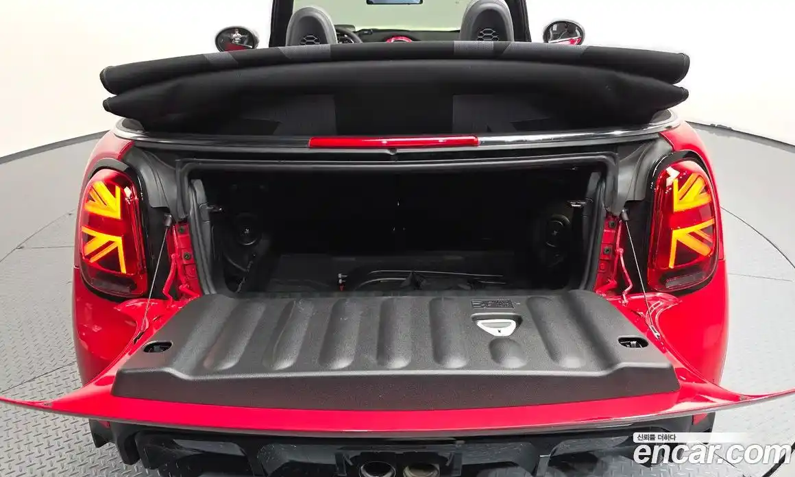 Mini Cooper Convertible 2023 2.0 Автомат в Москве № 220012, фото 20