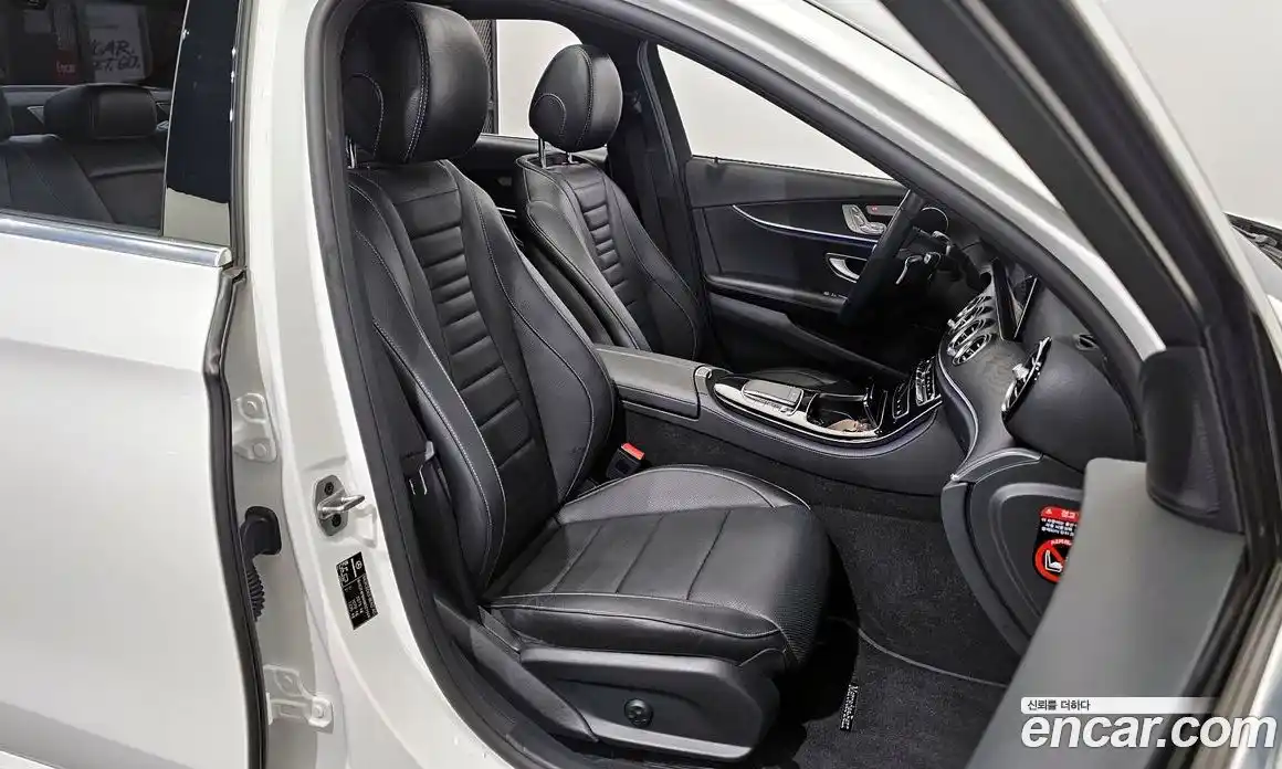 Mercedes-Benz E-Class 2022 2.0 Автомат в Москве № 223121, фото 12