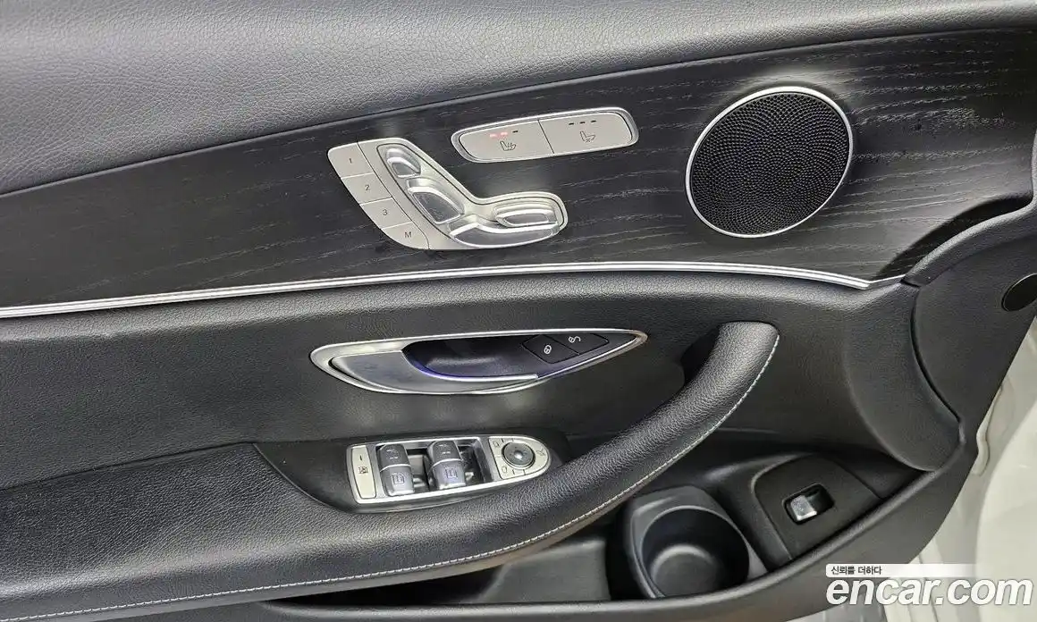 Mercedes-Benz E-Class 2022 2.0 Автомат в Москве № 223121, фото 14