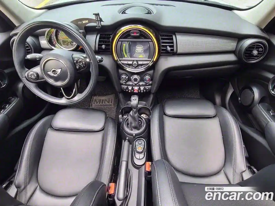 Mini Cooper 2015 1.5 Автомат в Москве № 228334, фото 7