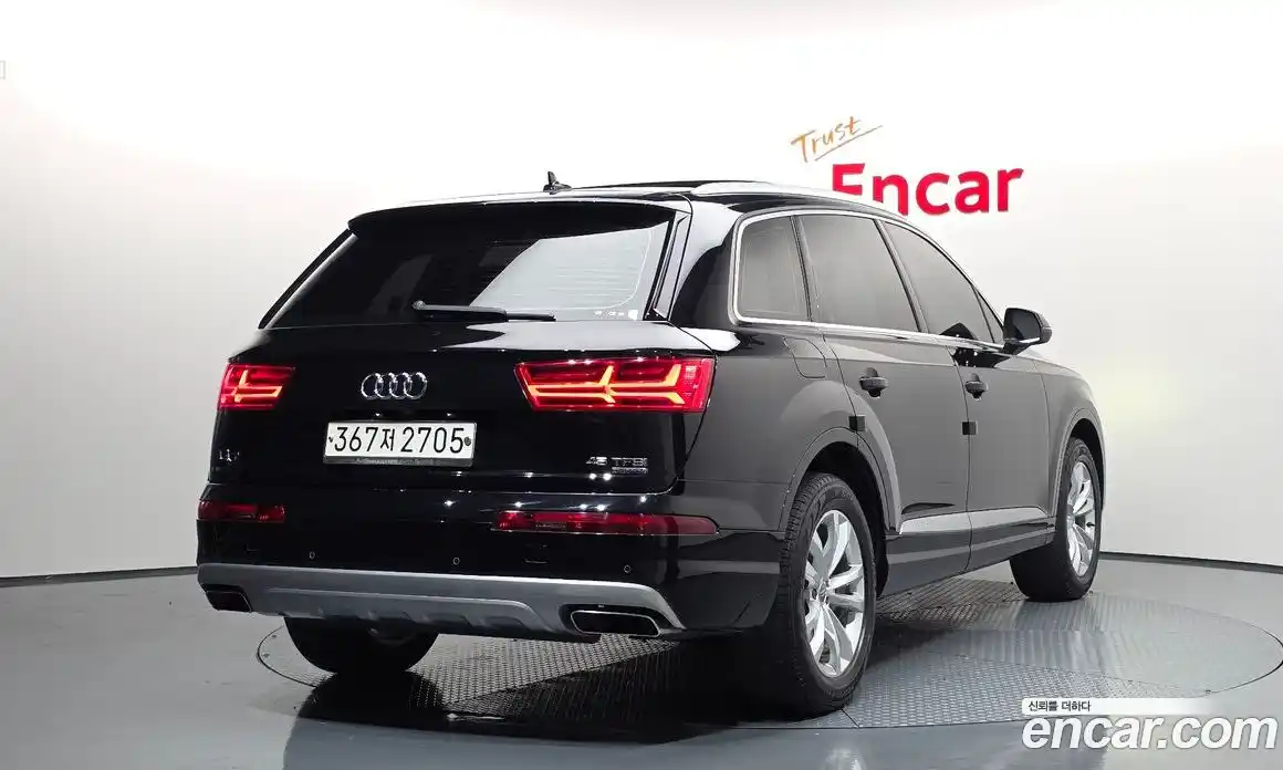 Audi Q7 2019 2.0 Автомат в Москве № 230183, фото 2
