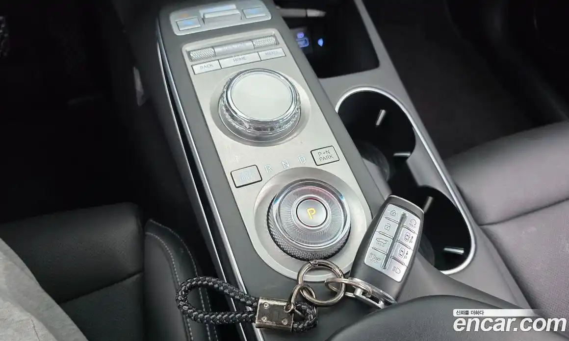 Genesis GV70 2022 2.5 гидро в Москве № 23496, фото 9