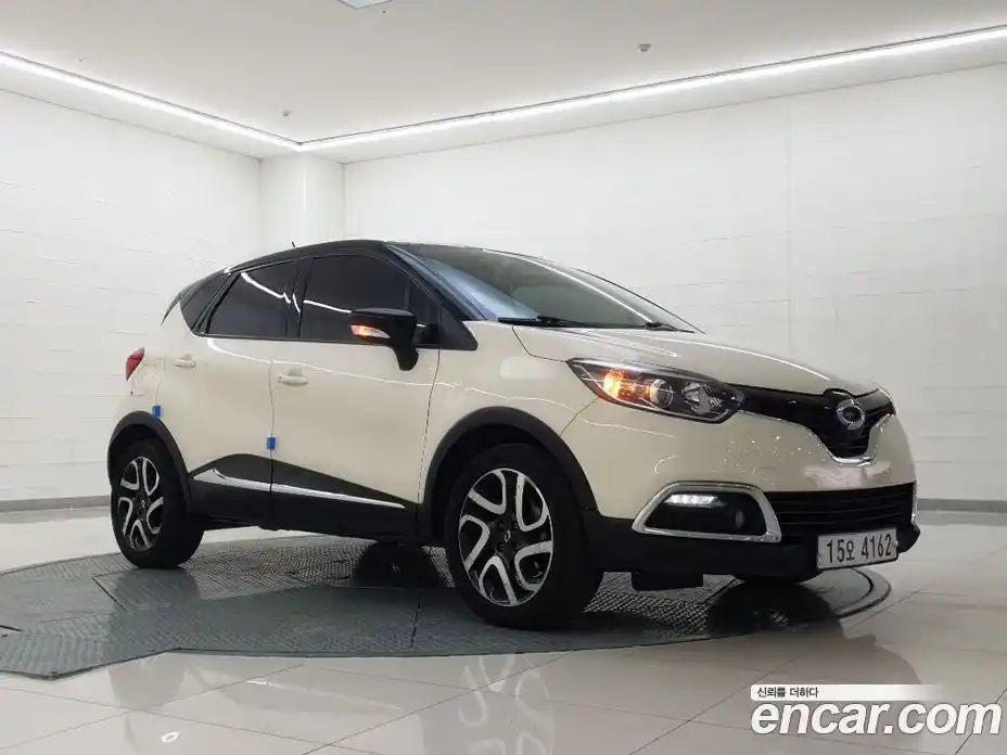 Renault QM3 2015 1.5 Автомат в Москве № 354896, фото 3