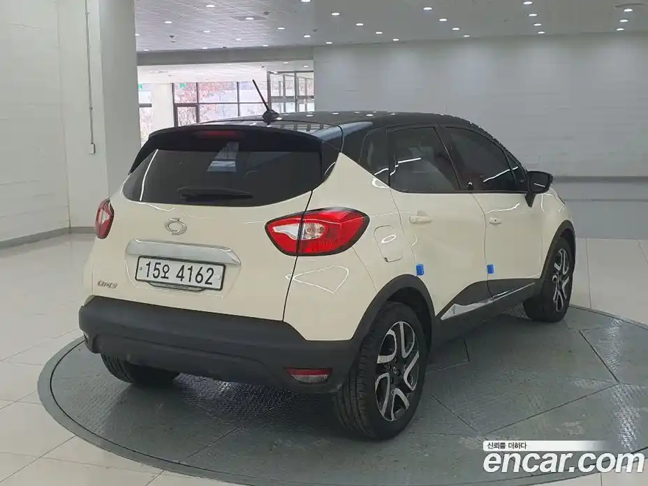 Renault QM3 2015 1.5 Автомат в Москве № 354896, фото 6