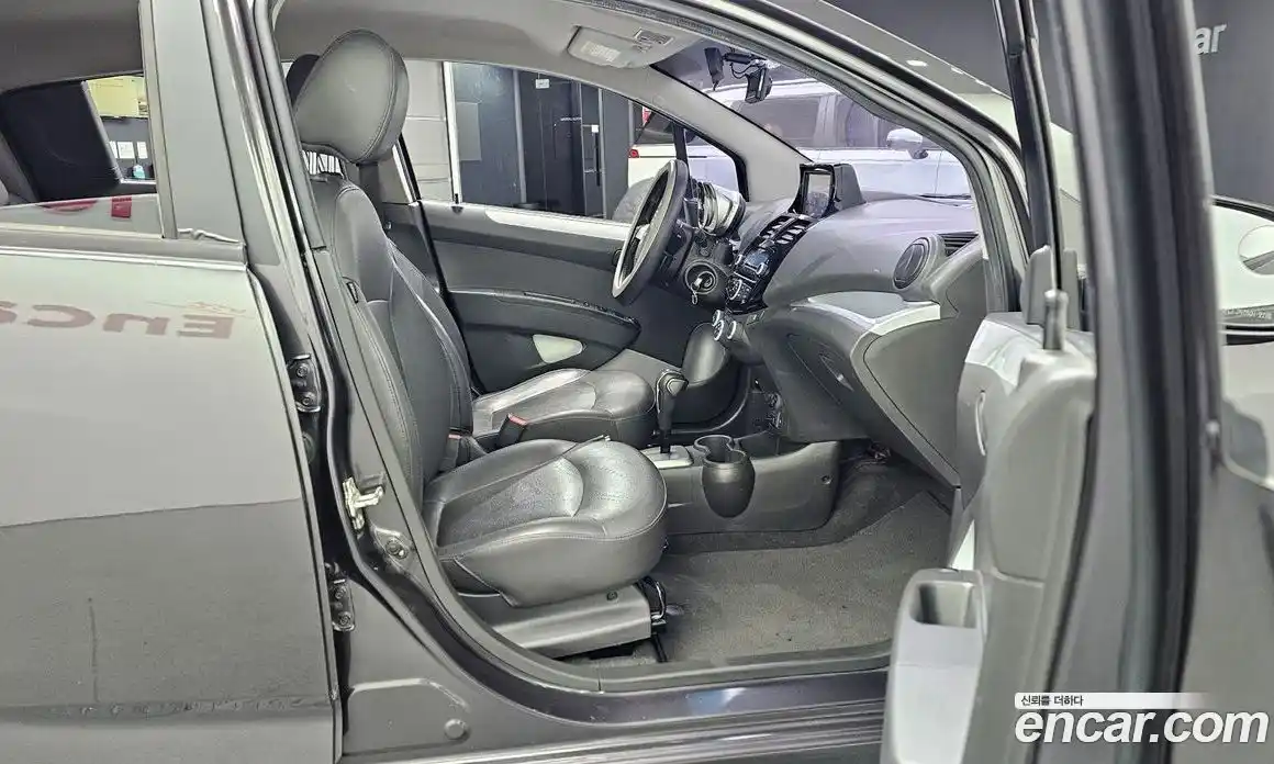 Chevrolet Spark 2015 1.0 Автомат в Москве № 39398, фото 10