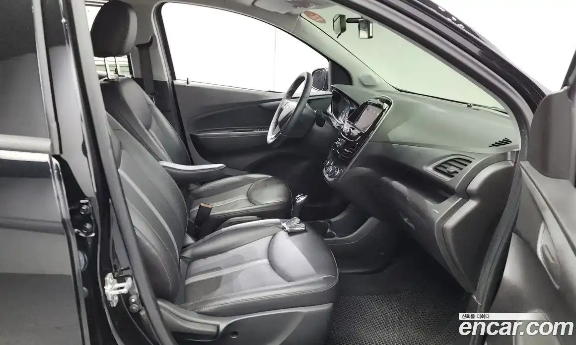 Chevrolet Spark 2021 1.0 Автомат в Москве № 39782, фото 12