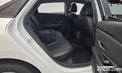 Hyundai Avante 2024 1.6 Автомат в Москве № 42699, миниатюра 12