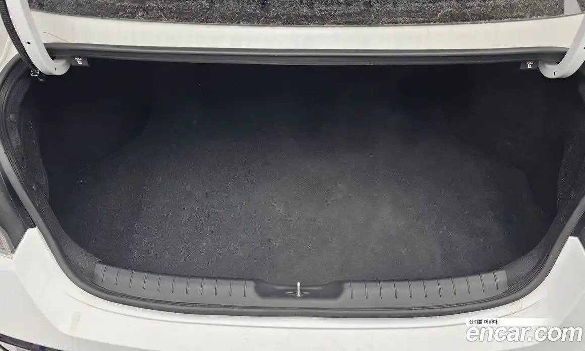 Hyundai Avante 2024 1.6 Автомат в Москве № 42699, фото 20