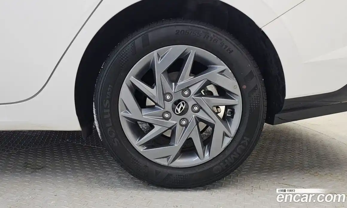 Hyundai Avante 2024 1.6 Автомат в Москве № 42699, фото 5