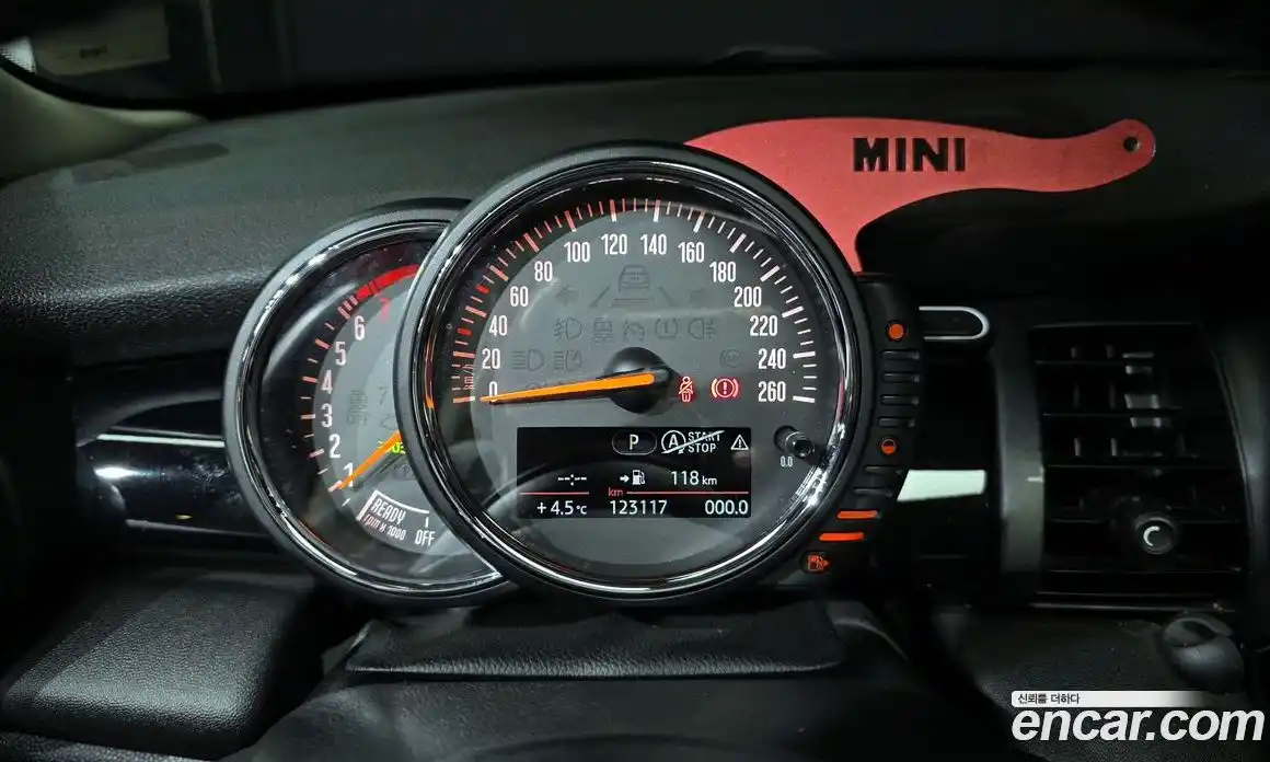 Mini Cooper 2017 1.5 Автомат в Москве № 432116, фото 8