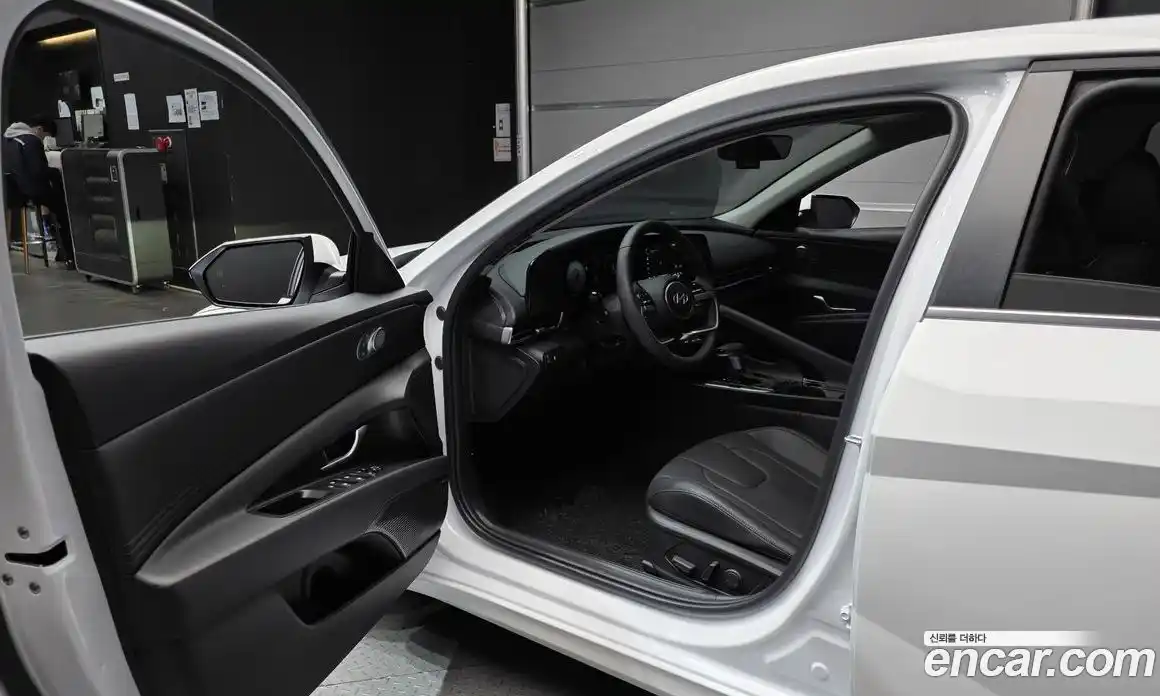 Hyundai Avante 2025 1.6 Автомат в Москве № 44067, фото 11