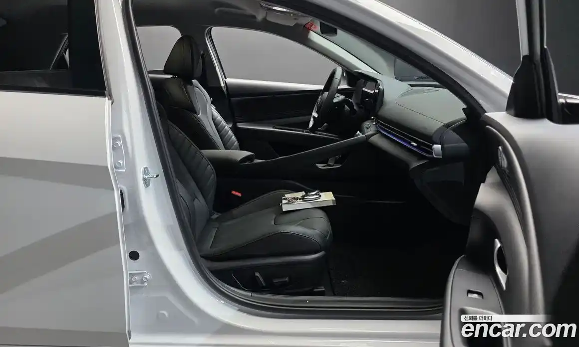 Hyundai Avante 2025 1.6 Автомат в Москве № 44067, фото 10