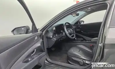 Hyundai Avante 2023 1.6 Автомат в Москве № 714382, миниатюра 11