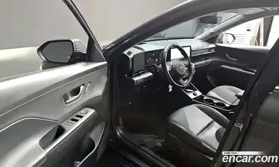 Hyundai Kona 2023 0.2 Автомат в Москве № 714407, миниатюра 10