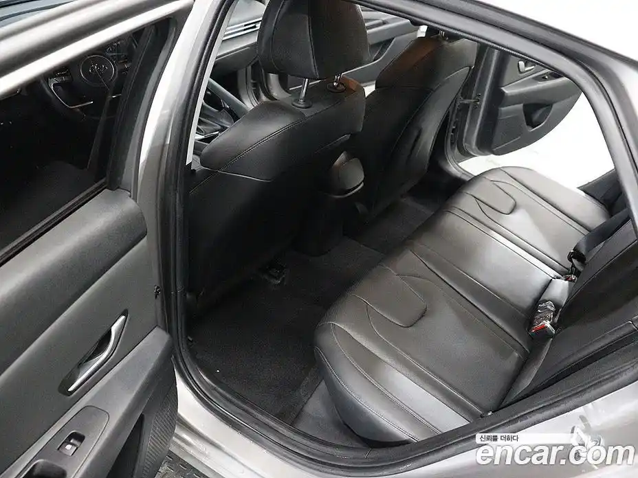 Hyundai Avante 2021 1.6 Автомат в Москве № 714731, фото 18