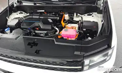 Hyundai Santa Fe 2024 1.6 Автомат в Москве № 714887, миниатюра 6