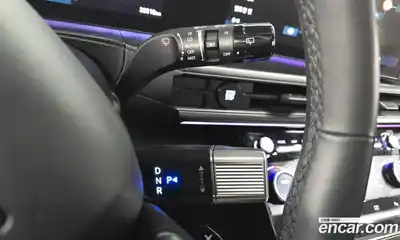 Hyundai Santa Fe 2024 1.6 Автомат в Москве № 714887, миниатюра 9