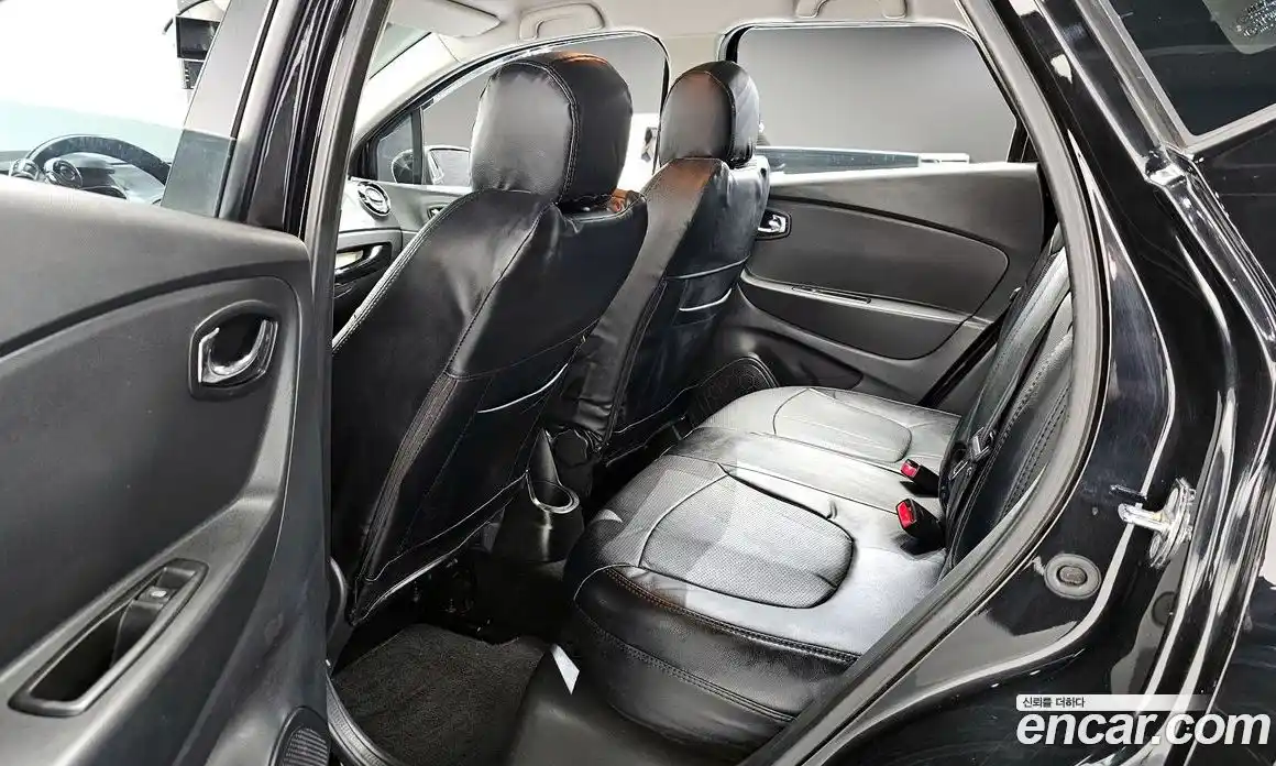 Renault QM3 2015 1.5 Автомат в Москве № 714984, фото 12