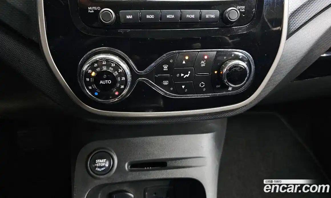 Renault QM3 2015 1.5 Автомат в Москве № 714984, фото 19