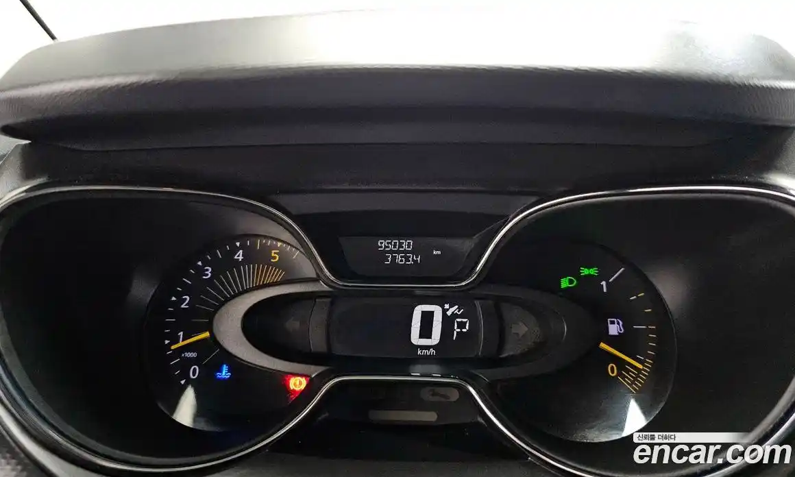 Renault QM3 2015 1.5 Автомат в Москве № 714984, фото 8