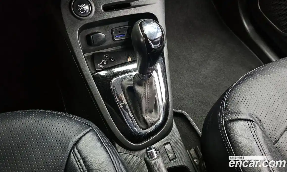 Renault QM3 2015 1.5 Автомат в Москве № 714984, фото 9