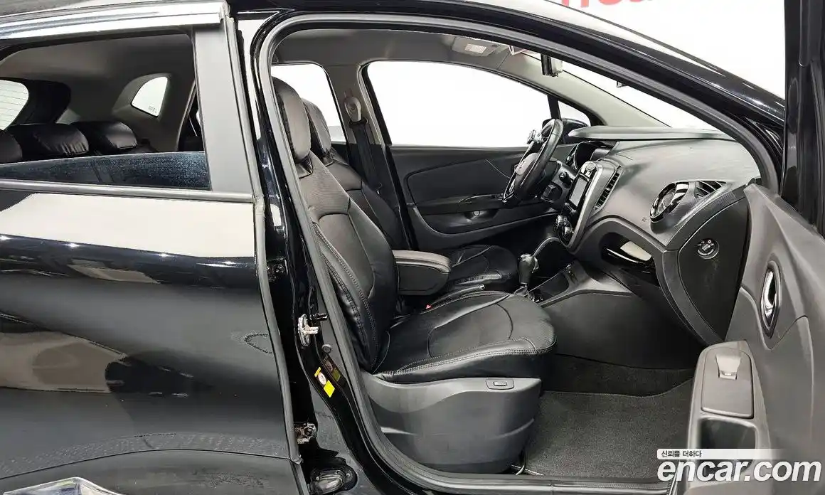 Renault QM3 2015 1.5 Автомат в Москве № 714984, фото 10