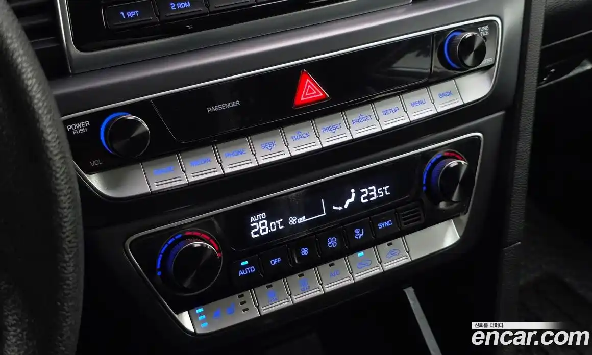 Hyundai Sonata 2018 2.0 Автомат в Москве № 715242, фото 18