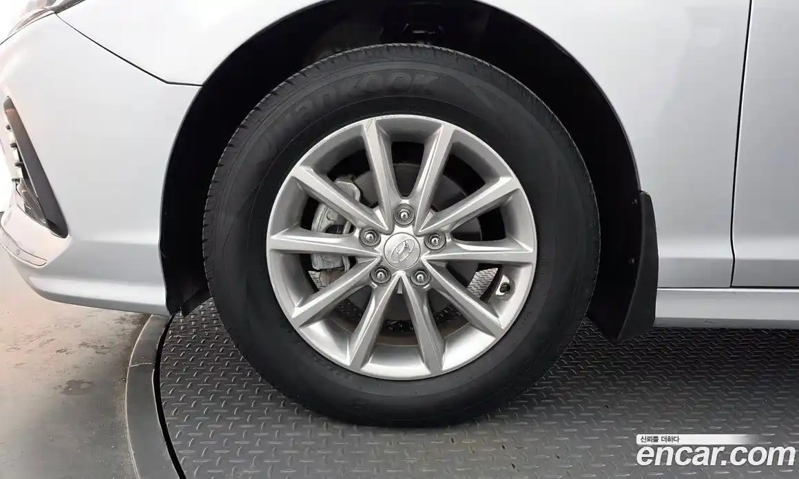 Hyundai Sonata 2018 2.0 Автомат в Москве № 715242, фото 5