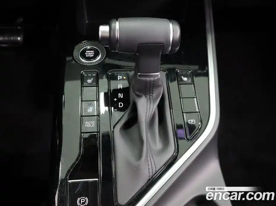 Kia Niro 2024 1.6 Автомат в Москве № 715784, фото 13