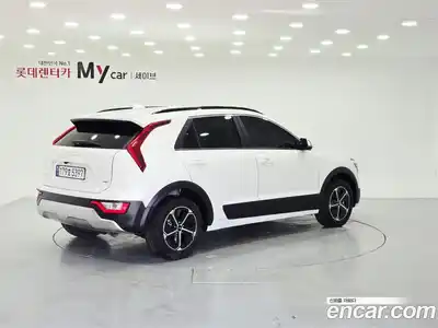 Kia Niro 2024 1.6 Автомат в Москве № 715784, миниатюра 5