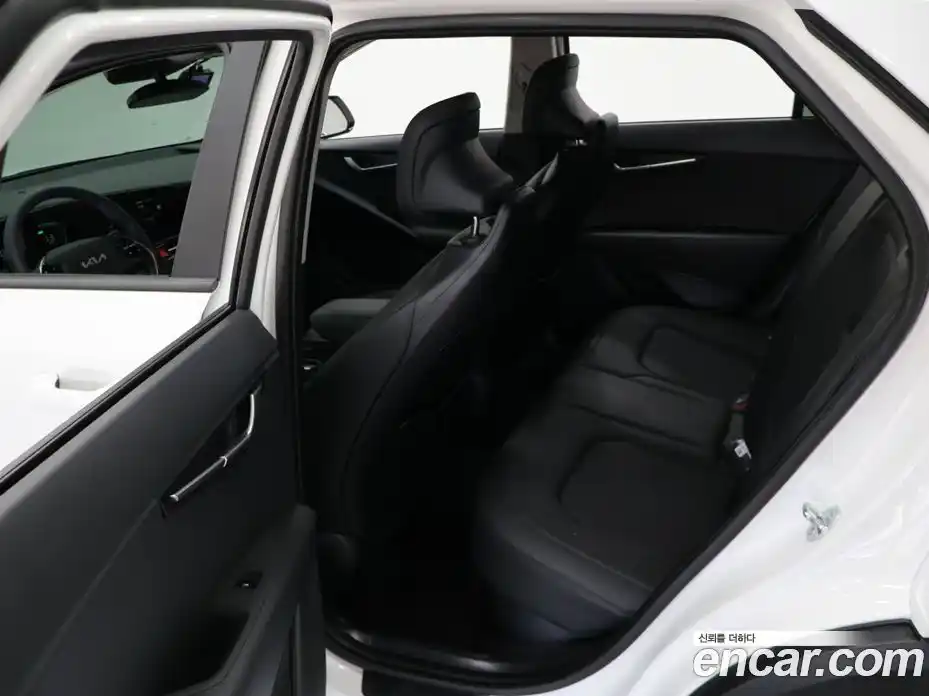 Kia Niro 2024 1.6 Автомат в Москве № 715784, фото 10