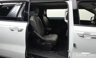 Kia Canival 2025 1.6 Автомат в Москве № 715836, миниатюра 12