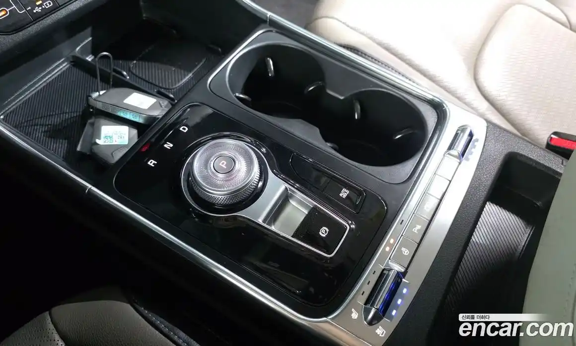 Kia Canival 2025 1.6 Автомат в Москве № 715836, фото 9