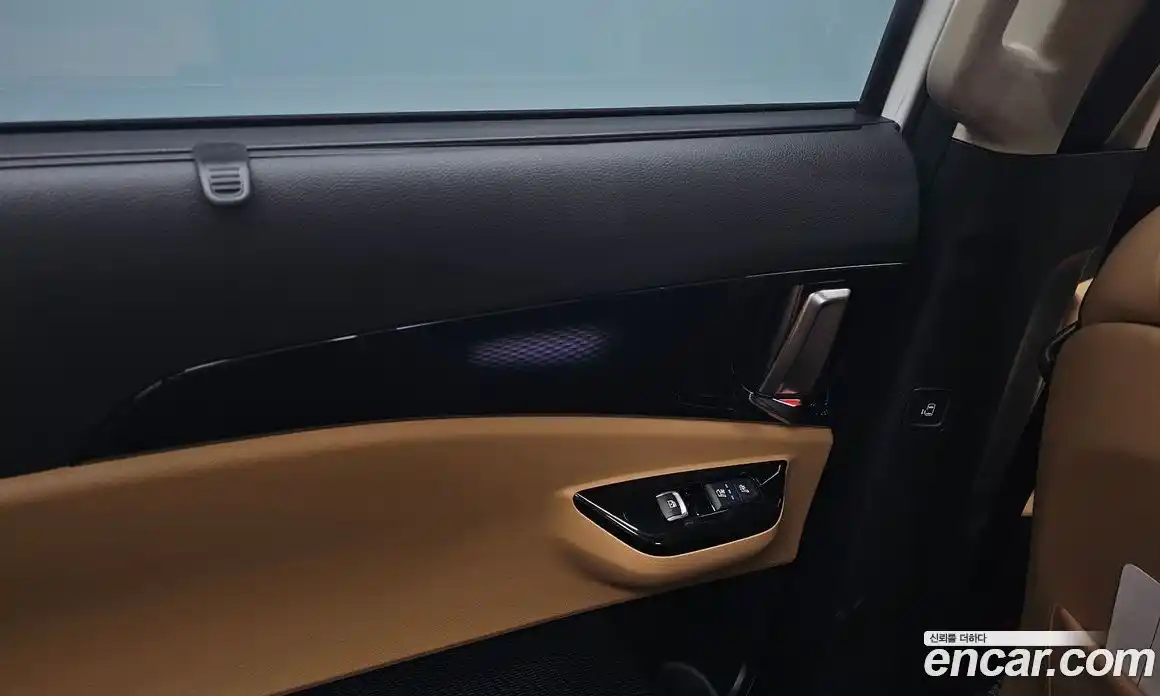 Kia Canival 2022 3.5 Автомат в Москве № 715896, фото 19