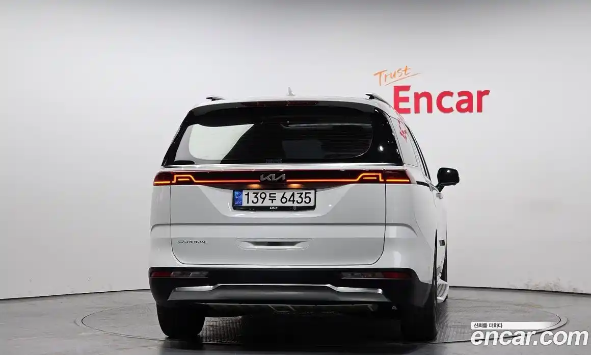 Kia Canival 2022 3.5 Автомат в Москве № 715896, фото 4