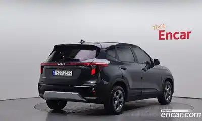 Kia Seltos 2023 2.0 Автомат в Москве № 715924, миниатюра 2