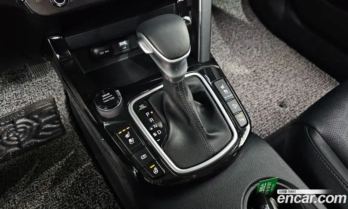 Kia Seltos 2023 2.0 Автомат в Москве № 715924, фото 9