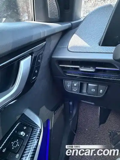 Kia EV6 2024 Автомат в Москве № 716224, миниатюра 8