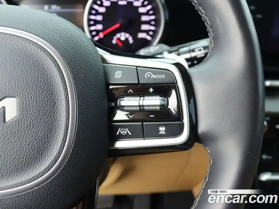 Kia Canival 2023 2.2 Автомат в Москве № 716561, фото 15