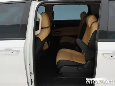 Kia Canival 2023 2.2 Автомат в Москве № 716561, миниатюра 7