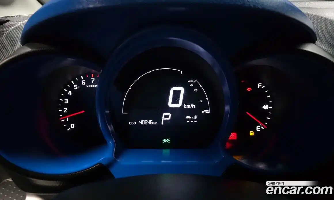 Kia Ray 2018 1.0 Автомат в Москве № 716587, фото 8