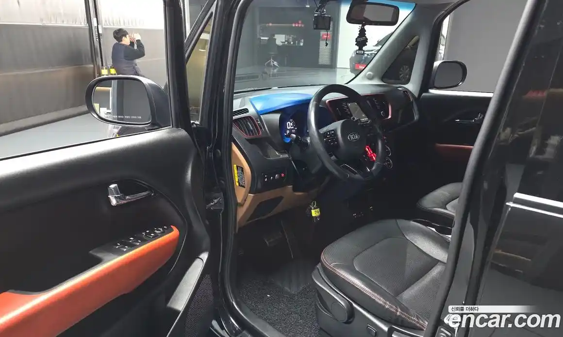 Kia Ray 2018 1.0 Автомат в Москве № 716587, фото 10